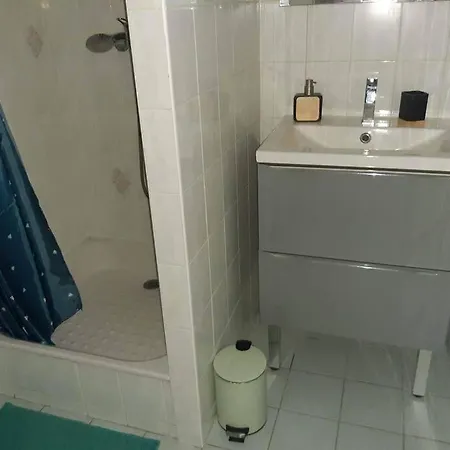 Bouga Inville Vue Sur Et Chateau