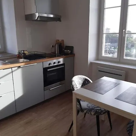 Апартаменты Bouga Inville Vue Sur Et Chateau *