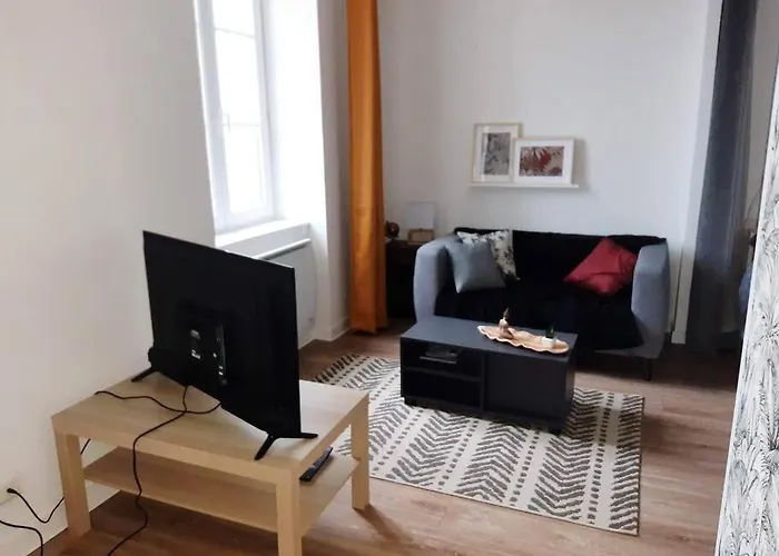 Апартаменты Bouga Inville Vue Sur Et Chateau *